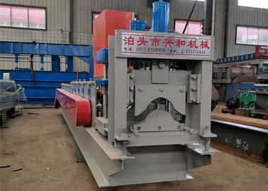 China Längen-Blech-Rolle 4KW 4m, die Maschinen mit Rechnersteuerungs-System bildet fournisseur